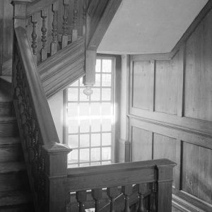 Open newel staircase (open shaft)