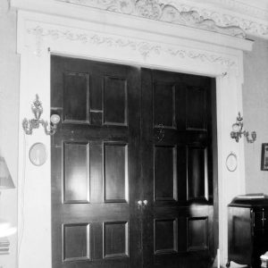 Dining room pocket doors